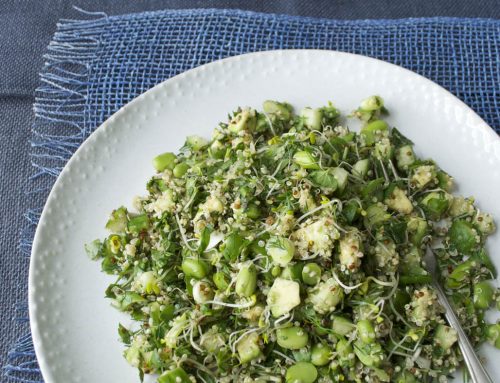 Super healthy quinoa & avocado salad